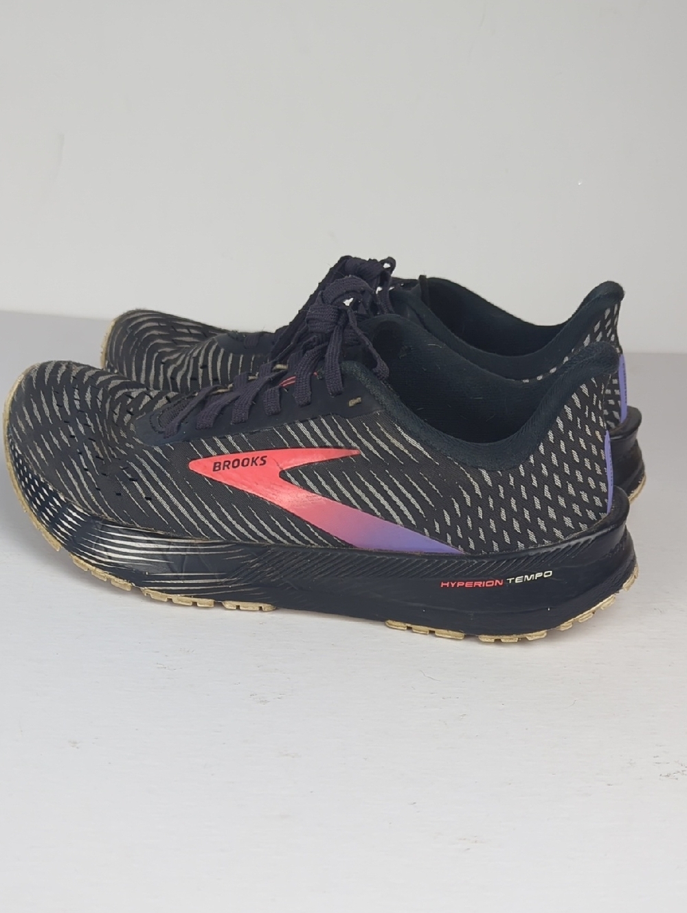 BROOKS Hyperion Tempo Women's Running Shoes Size 6